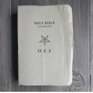 HOLY BIBLE World Bible King James Red Letter Ed Illustrated KJV OES White Gold